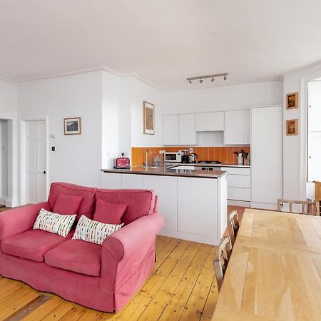 Stunning Georgian Apartment In Central Bath Buitenkant foto