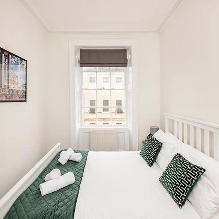 Stunning Georgian Apartment In Central Bath Buitenkant foto
