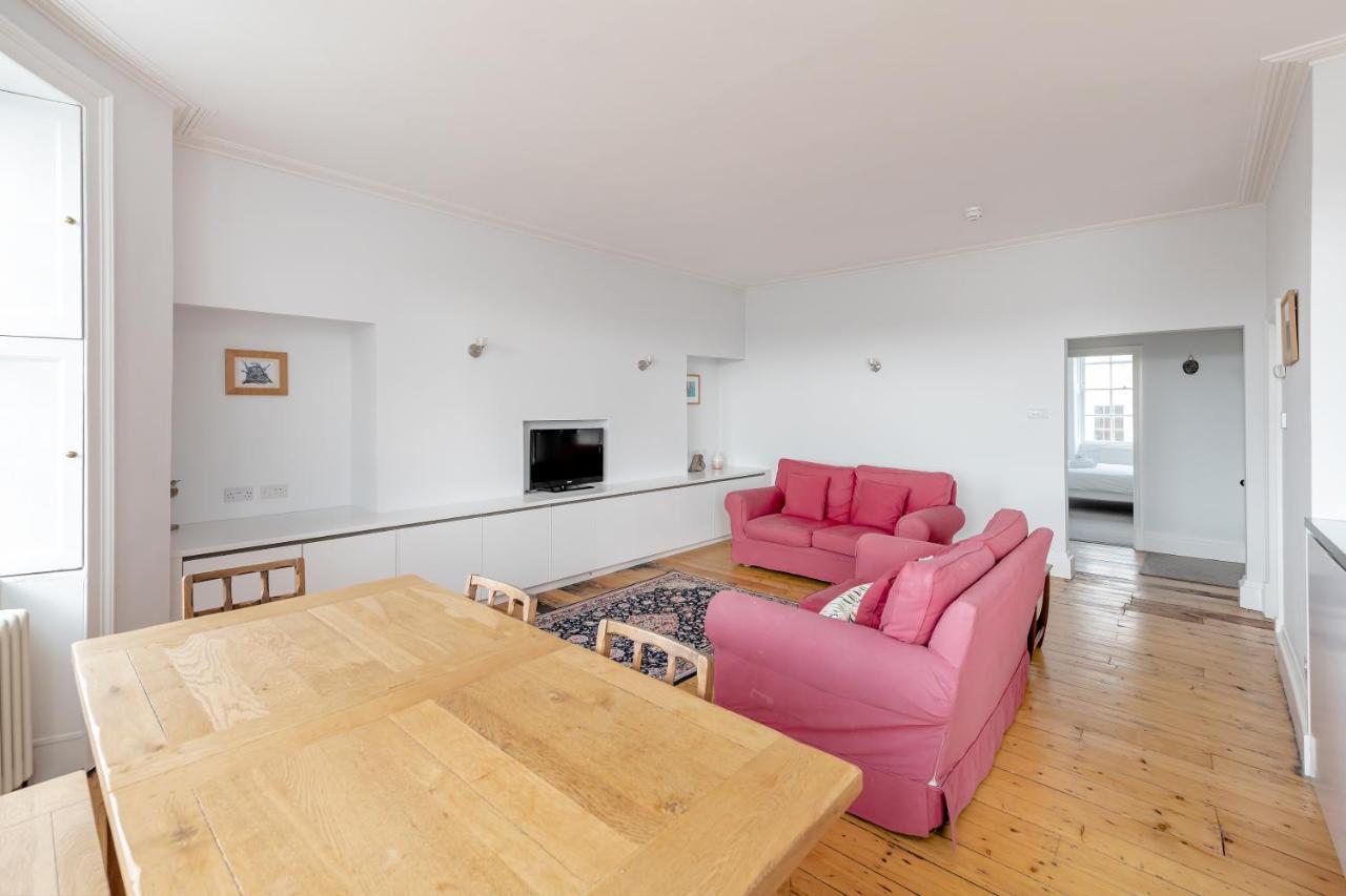 Stunning Georgian Apartment In Central Bath Buitenkant foto