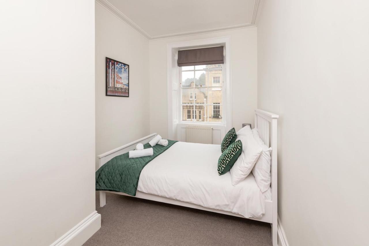 Stunning Georgian Apartment In Central Bath Buitenkant foto