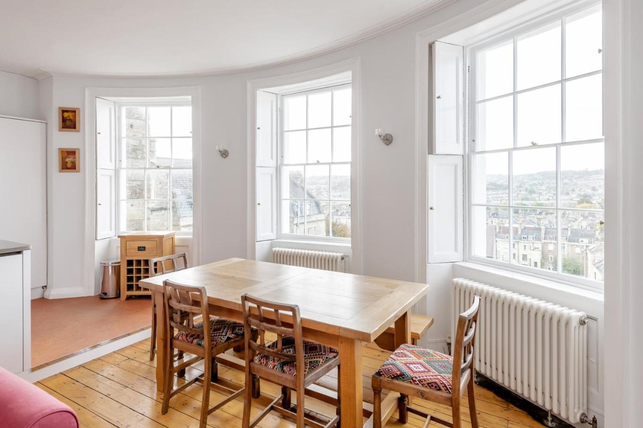 Stunning Georgian Apartment In Central Bath Buitenkant foto