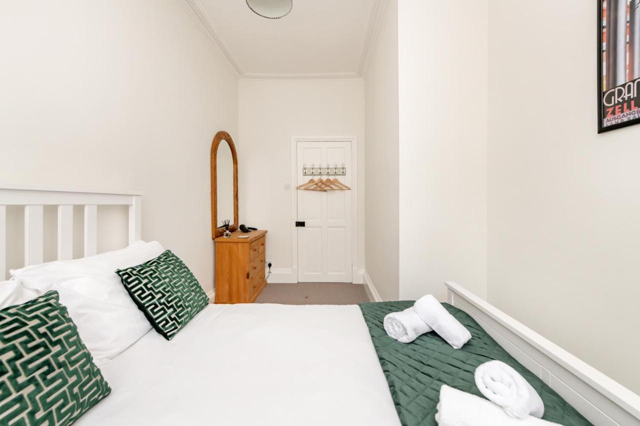 Stunning Georgian Apartment In Central Bath Buitenkant foto