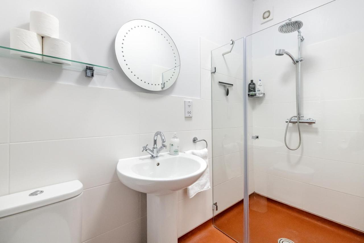 Stunning Georgian Apartment In Central Bath Buitenkant foto